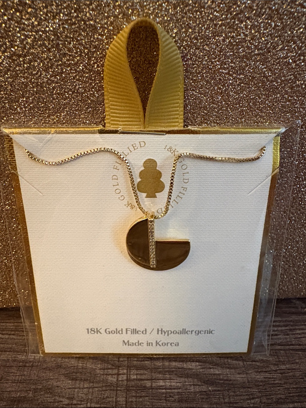 Minimalist Gold Half-Moon Pendant Necklace - 18K Gold Filled